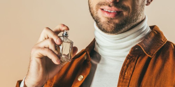 ¿Por qué en las fragancias masculinas predominan más unos olores que otros?